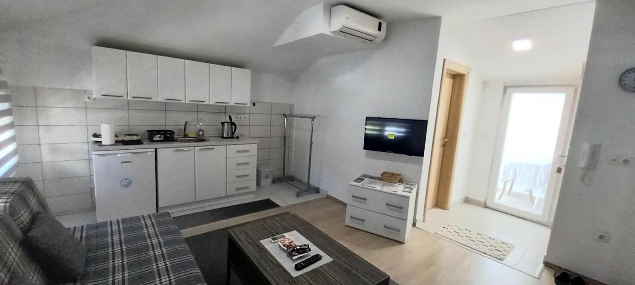 Apartments Platz Мостар Экстерьер фото