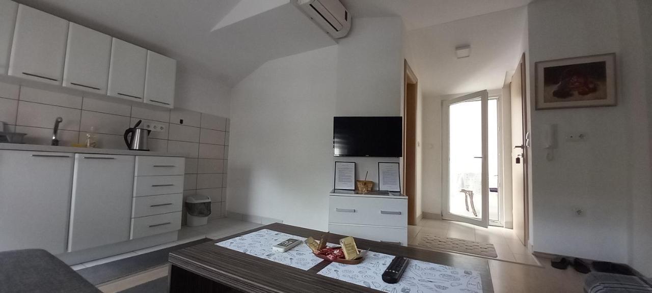 Apartments Platz Мостар Экстерьер фото