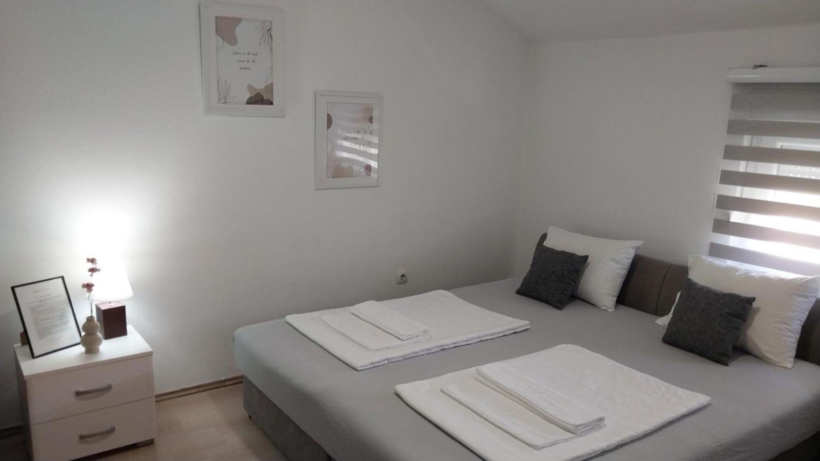 Apartments Platz Мостар Экстерьер фото