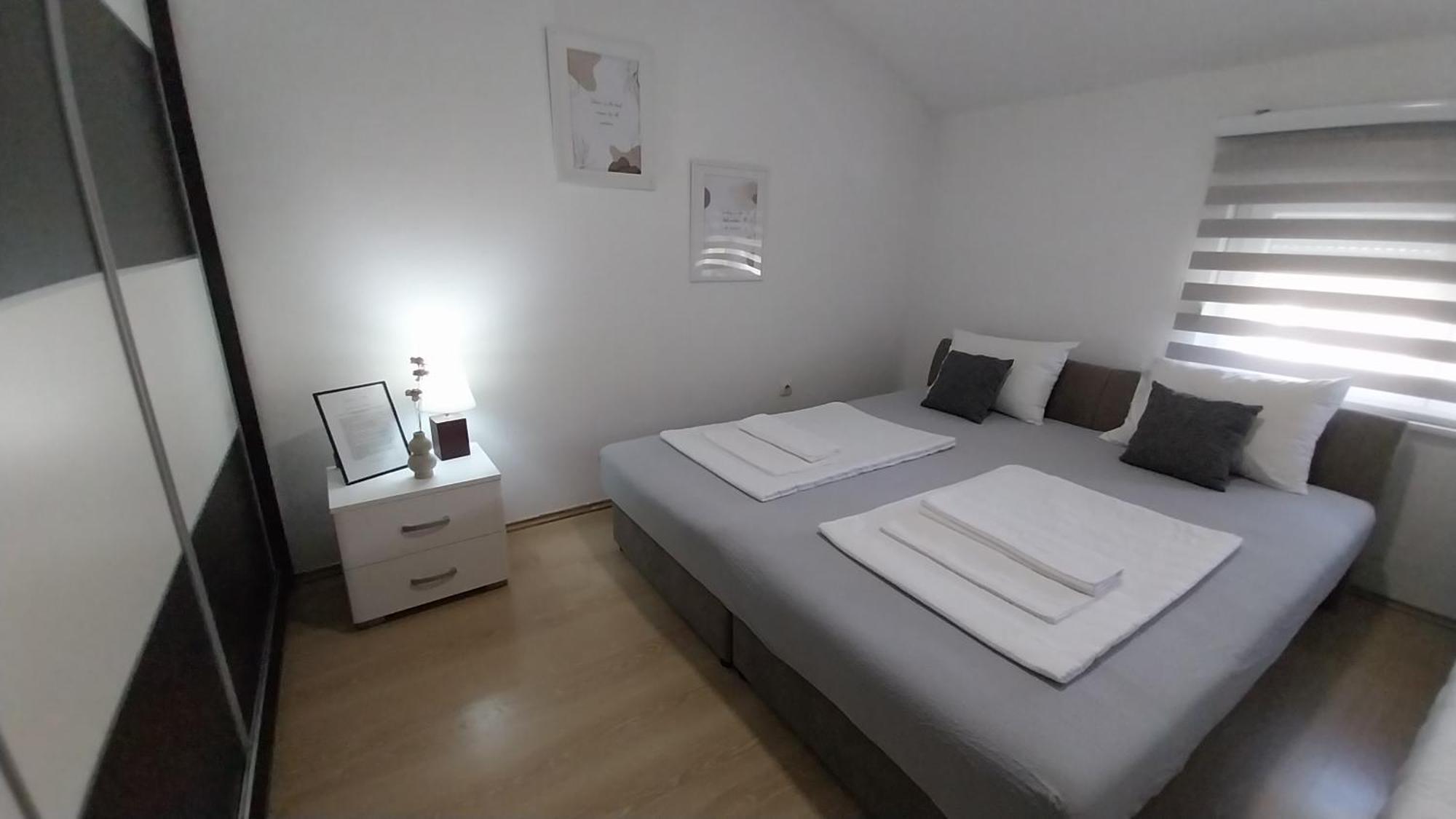 Apartments Platz Мостар Экстерьер фото