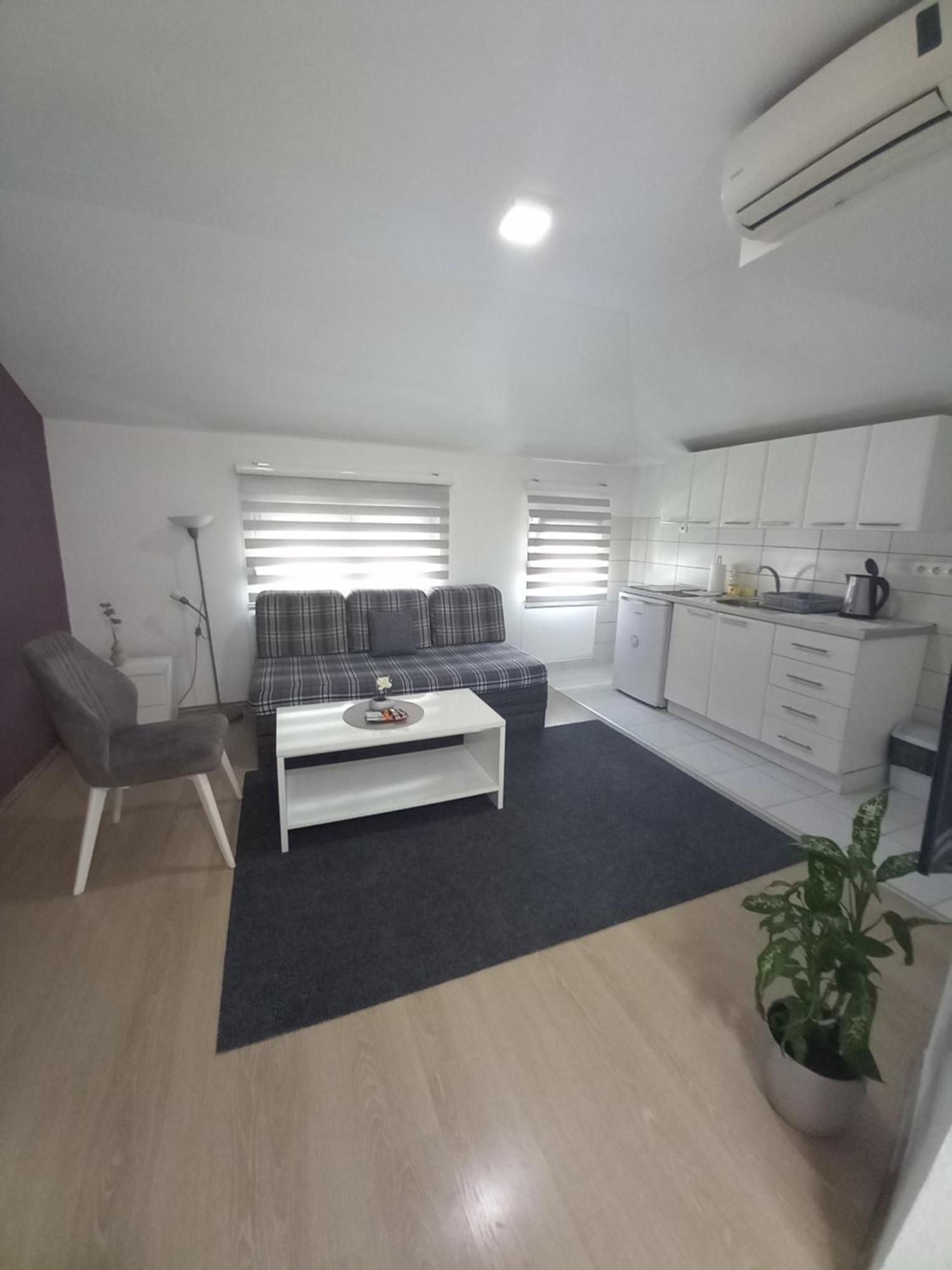 Apartments Platz Мостар Экстерьер фото